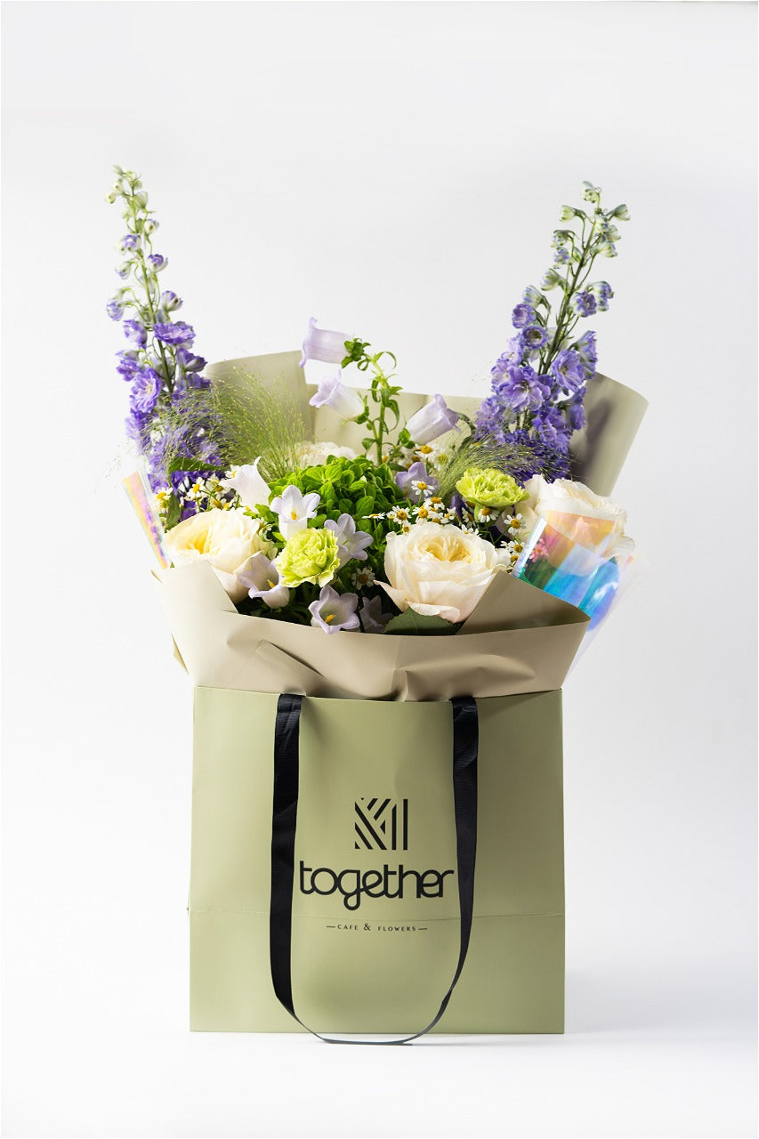 الساعة السعيدة